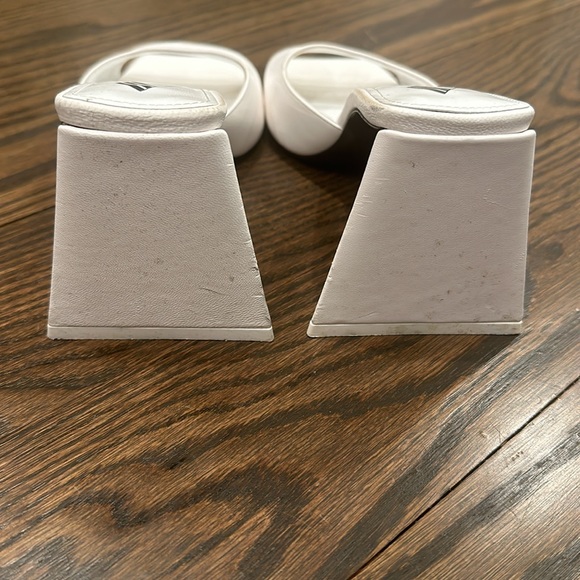 The attico Devon slide sandal - Picture 2 of 10